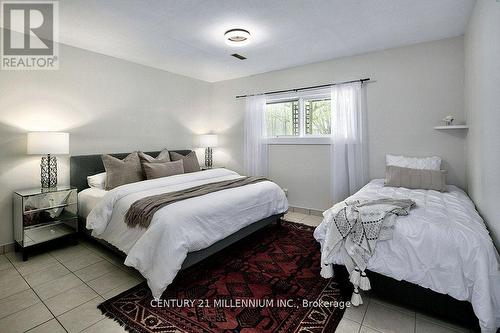 727302 22C Sideroad, Blue Mountains, ON - Indoor Photo Showing Bedroom