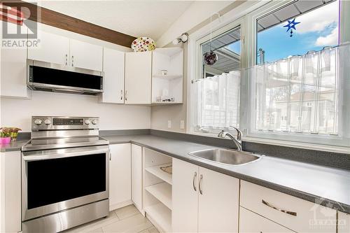 Unit 3 - 890 Notre Dame Street, Embrun, ON - Indoor Photo Showing Kitchen