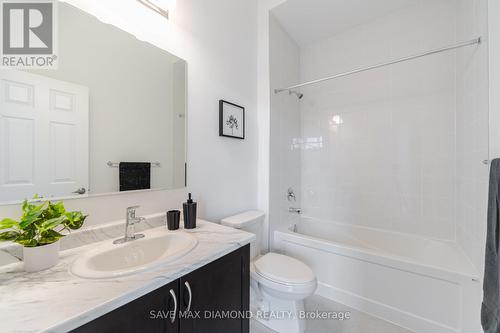 71 Milt Schmidt Street, Kitchener, ON - Indoor Photo Showing Bathroom