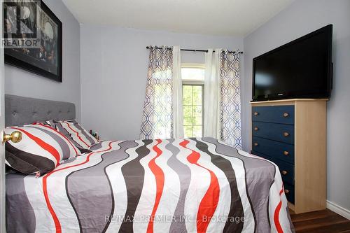 19 Gilgrom Road, Brampton, ON - Indoor Photo Showing Bedroom