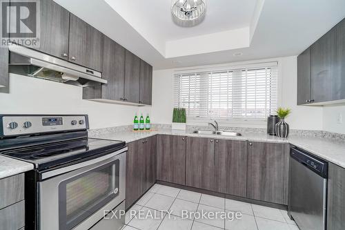 2560 Bromus Path, Oshawa, ON - Indoor Photo Showing Kitchen With Stainless Steel Kitchen With Double Sink