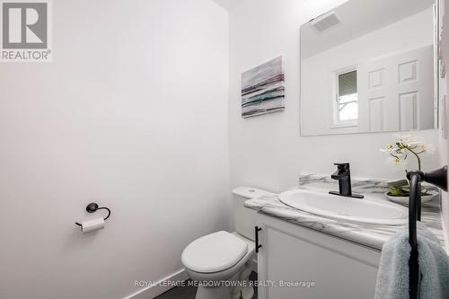 25 Green Street, Orangeville, ON - Indoor Photo Showing Bathroom