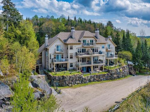 Photo aÃ©rienne - 10-166 Rue Du Mont-Plaisant, Mont-Tremblant, QC - Outdoor With Facade