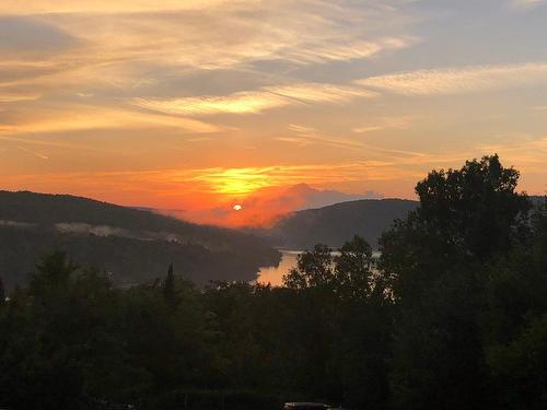 Vue sur l'eau - 10-166 Rue Du Mont-Plaisant, Mont-Tremblant, QC - Outdoor With View