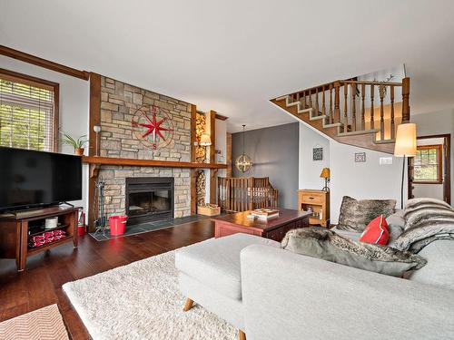 Salon - 10-166 Rue Du Mont-Plaisant, Mont-Tremblant, QC - Indoor Photo Showing Living Room With Fireplace