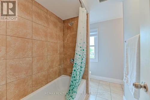 106 Cutters Crescent, Brampton, ON - Indoor Photo Showing Bathroom