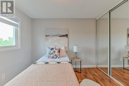 106 Cutters Crescent, Brampton, ON - Indoor Photo Showing Bedroom