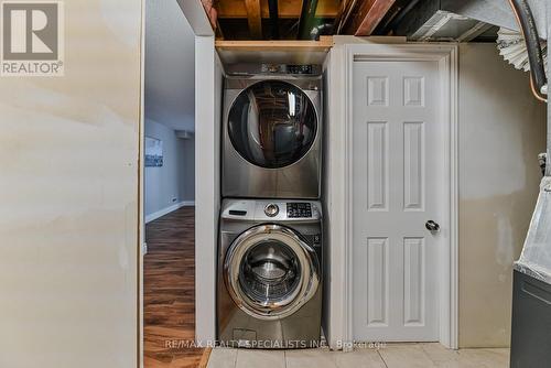 106 Cutters Crescent, Brampton, ON - Indoor Photo Showing Laundry Room