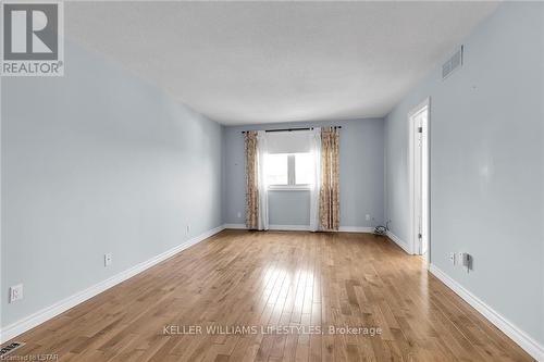 6 Martinet Avenue, London, ON - Indoor Photo Showing Other Room