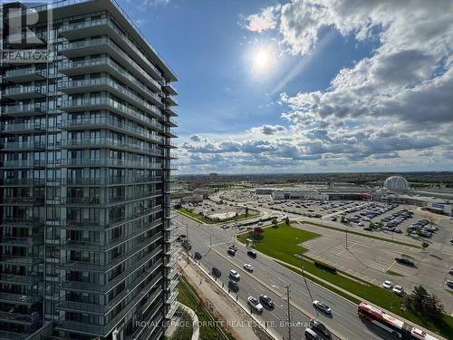 1406 - 4675 Metcalfe Avenue, Mississauga, ON - Outdoor With View