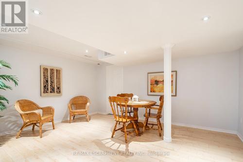 2167 Coldwater Street, Burlington, ON - Indoor Photo Showing Dining Room