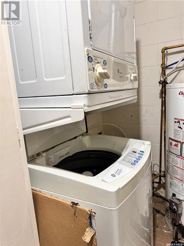 233 Moore Street, Foam Lake, SK - Indoor Photo Showing Laundry Room