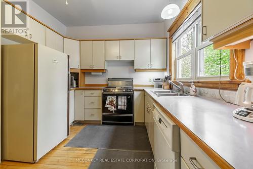 164 Front Street W, Trent Hills, ON - Indoor Photo Showing Kitchen With Double Sink