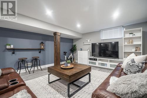 188 Main Street N, Halton Hills, ON - Indoor Photo Showing Living Room