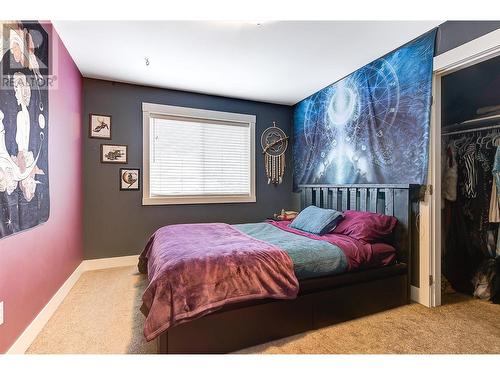 730 Fuller Avenue, Kelowna, BC - Indoor Photo Showing Bedroom