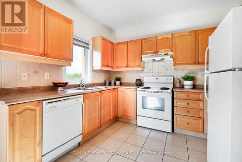 80 Pogonia Street, Toronto, ON - Indoor Photo Showing Kitchen With Double Sink