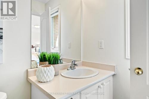 80 Pogonia Street, Toronto, ON - Indoor Photo Showing Bathroom