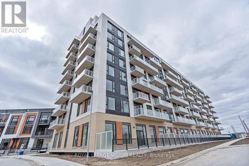 907 - 6 David Eyer Road, Richmond Hill, ON - Outdoor With Facade