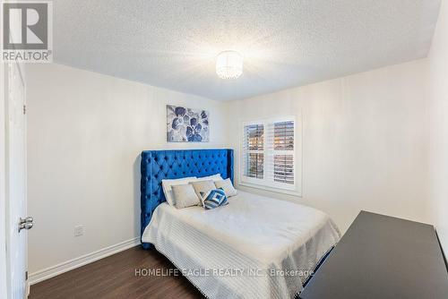 71 Betony Drive, Richmond Hill, ON - Indoor Photo Showing Bedroom