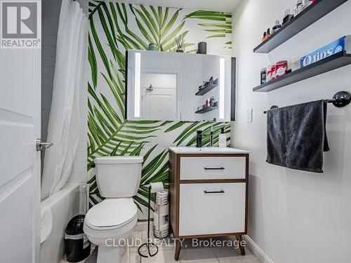 322 - 65 East Liberty Street, Toronto, ON - Indoor Photo Showing Bathroom