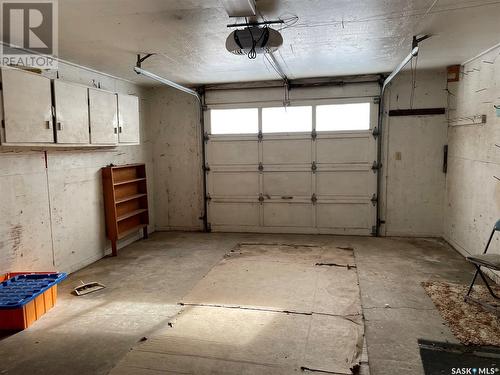 133 2Nd Street W, Lafleche, SK - Indoor Photo Showing Garage