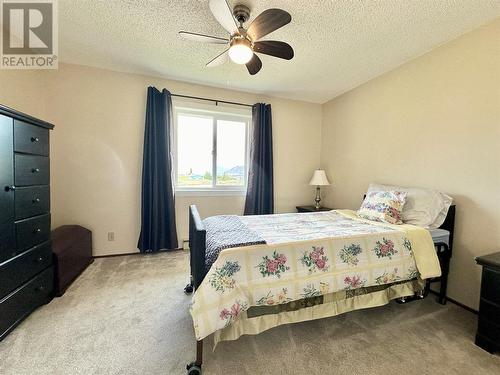 8909 92Nd Avenue Unit# 301, Osoyoos, BC - Indoor Photo Showing Bedroom