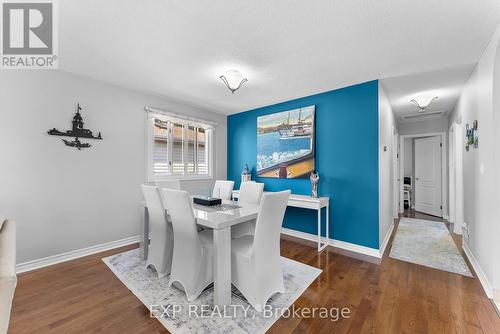 6840 Sunrise Court, Niagara Falls, ON - Indoor Photo Showing Dining Room