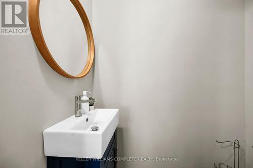 50 York Street, St. Catharines, ON - Indoor Photo Showing Bathroom