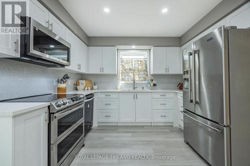 616 Grenfell Drive, London, ON - Indoor Photo Showing Kitchen