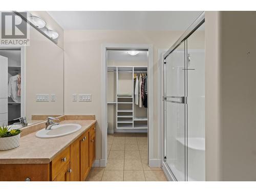 250 Marina Way Unit# 514, Penticton, BC - Indoor Photo Showing Bathroom