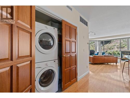 250 Marina Way Unit# 514, Penticton, BC - Indoor Photo Showing Laundry Room
