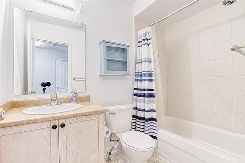 444 Beach Boulevard, Hamilton, ON - Indoor Photo Showing Bathroom