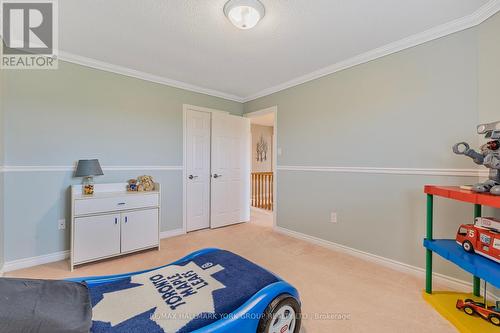 420 Traviss Drive, Newmarket, ON - Indoor Photo Showing Bedroom