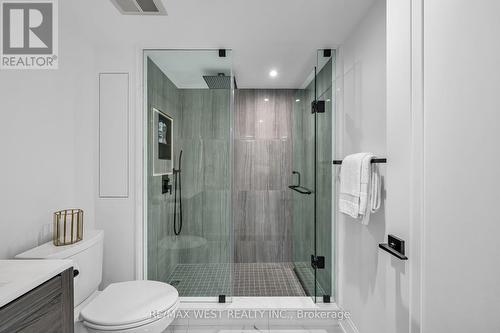 604 - 2269 Lakeshore Boulevard W, Toronto, ON - Indoor Photo Showing Bathroom