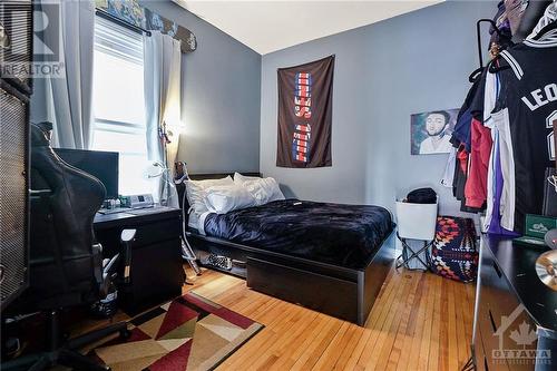 481 Besserer Street, Ottawa, ON - Indoor Photo Showing Bedroom