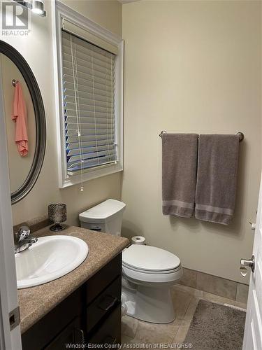 475 International Avenue, Lasalle, ON - Indoor Photo Showing Bathroom