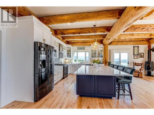 7410 Mclennan Road, Vernon, BC - Indoor Photo Showing Kitchen With Upgraded Kitchen