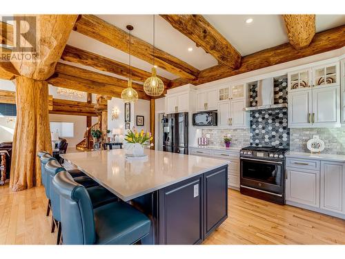 7410 Mclennan Road, Vernon, BC - Indoor Photo Showing Kitchen With Upgraded Kitchen