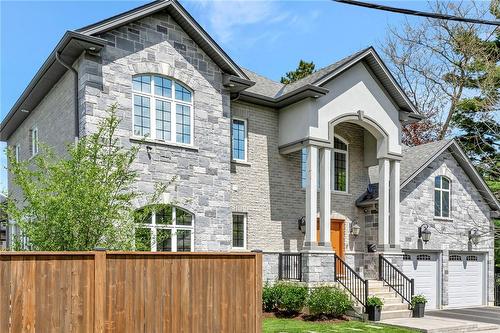 175 Oakhill Place, Ancaster, ON - Outdoor With Facade
