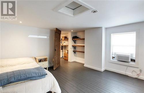 44 2Nd Avenue Ne, Chesley, ON - Indoor Photo Showing Bedroom