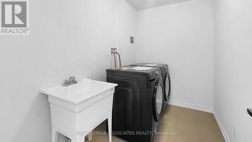2023 Verne Bowen Street, Oshawa, ON - Indoor Photo Showing Laundry Room
