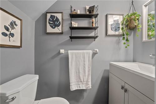 130 Livingston Avenue|Unit #27, Grimsby, ON - Indoor Photo Showing Bathroom