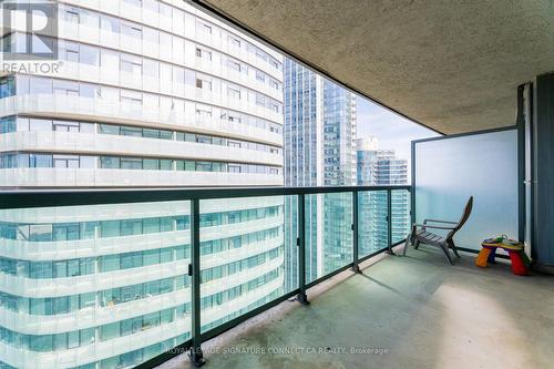 3707 - 19 Grand Trunk Crescent, Toronto, ON - Outdoor With Balcony