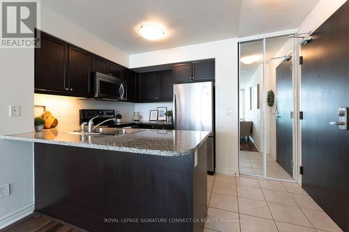 3707 - 19 Grand Trunk Crescent, Toronto, ON - Indoor Photo Showing Kitchen With Double Sink
