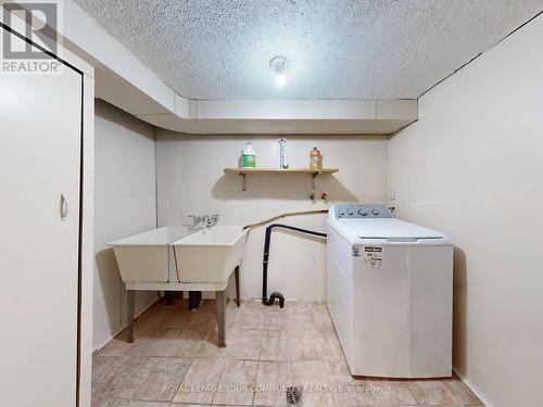 305 Westlake Avenue, Toronto, ON - Indoor Photo Showing Laundry Room