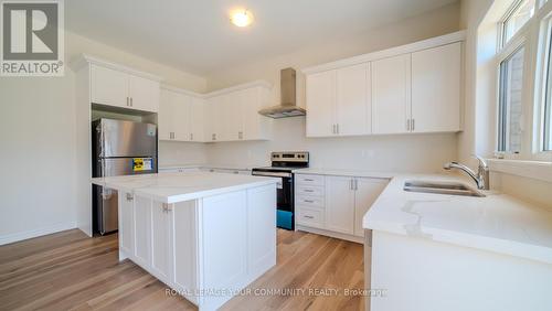 1522 Harker Street, Innisfil, ON - Indoor Photo Showing Kitchen With Double Sink