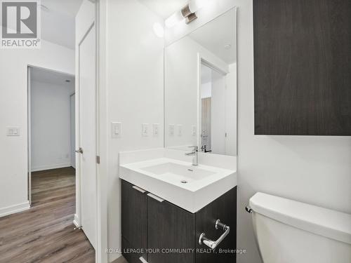 709 - 3100 Keele Street, Toronto, ON - Indoor Photo Showing Bathroom