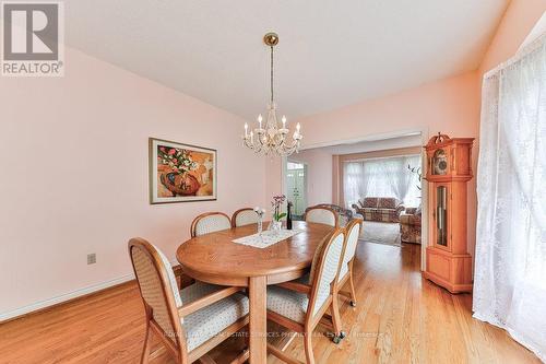 3952 Rolling Valley Drive, Mississauga, ON - Indoor Photo Showing Dining Room