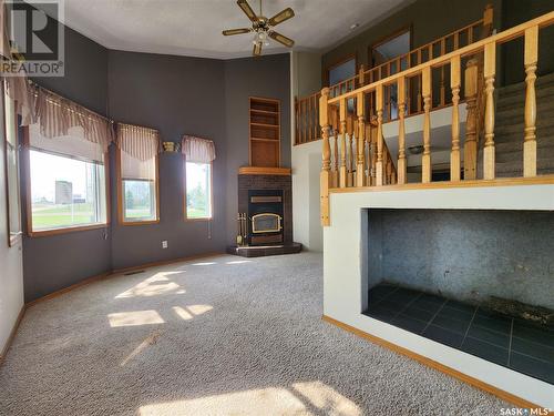 668 3Rd Avenue W, Melville, SK - Indoor With Fireplace