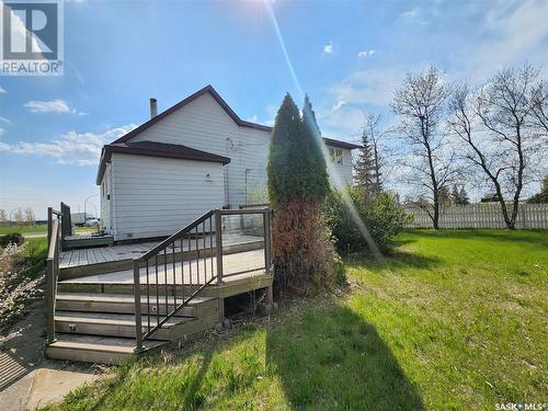 668 3Rd Avenue W, Melville, SK - Outdoor